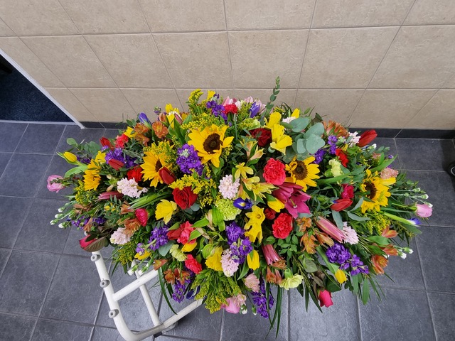 flower arrangement 1